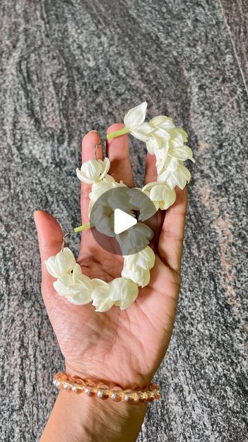 Haldi Earrings, Haldi Flowers, Flower Jewellery For Haldi, Viral Reels, Jasmine Flower, Earrings Diy, Wedding Hairstyle, Indian Weddings, Diy Hacks