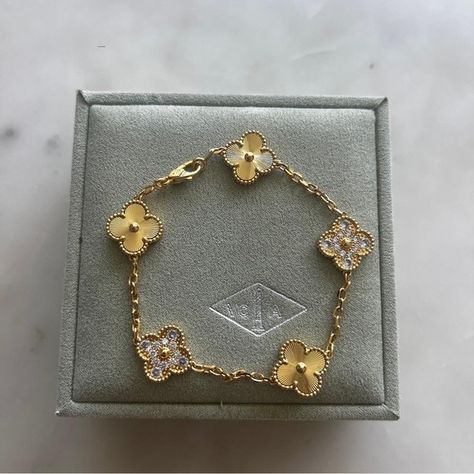 Van Cleef - Gold and Diamond Bracelet Gold And Diamond Bracelet, Bracelet With Diamonds, Bracelets Gold Diamond, Van Cleef Arpels, Van Cleef, Diamond Bracelet, Gold Filled, Diamonds, Bracelet