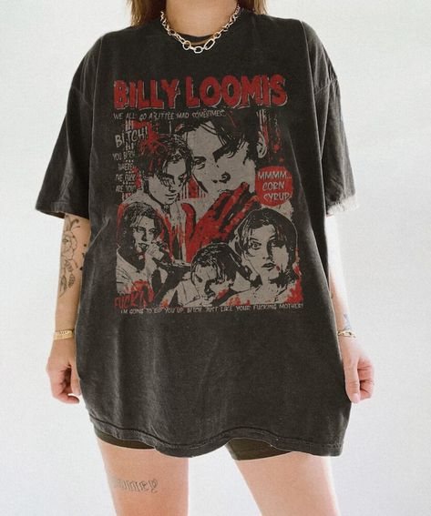 Retro Scream Billy Loomis, 13th Of friday, Horror Movie Killers, Horror Characters shirt, Vintage horror movie tee, 90s horror movie, sream Check more at https://jerryclothing.com/product/retro-scream-billy-loomis-13th-of-friday-horror-movie-killers-horror-characters-shirt-vintage-horror-movie-tee-90s-horror-movie-sream/ Scream Billy Loomis, Horror Movie Killers, 90s Horror, Movie Killers, Horror Room, Horror Clothes, Billy Loomis, Theme Park Outfits, Movie Tees