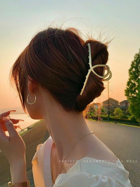 My Hairstyle, Red Hair Clips, Hair Tie Accessories, Wine Hair, Only Yesterday, Bridal Hair Buns, Best Car Insurance, Gold Hair Clips, Hair Clamps