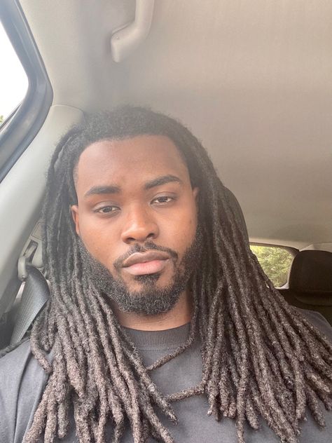 Locs Mens Locs, Dreadlocks Ponytail, Black Locs, Locs Inspiration, Selfies Ideas, Dreads Hairstyles, Dread Styles, Mens Dreads, Beard Game