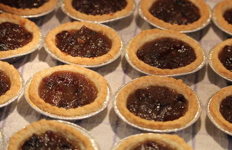 Minced Meat Tarts, Mince Meat Tarts, Mincemeat Tarts From A Jar, Mince Tarts Recipe, Corn Relish Dip, Mincemeat Tarts, Frozen Tart Shells, Yummy Bars, Mincemeat Pie