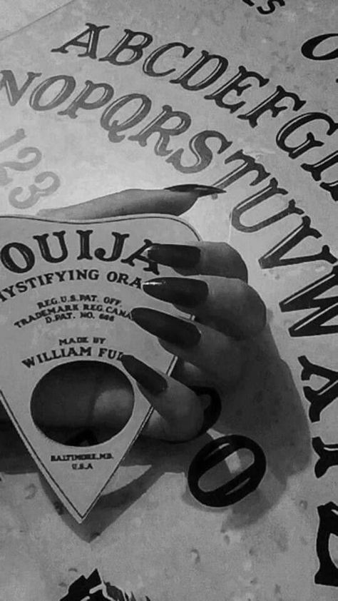 Ouija Board Photoshoot, Ouija Board Wallpaper Iphone, Ouija Board Wallpaper, Ouija Board Aesthetic, Bubblegum Witch, Paranormal Aesthetic, Horror Wallpaper, Gang Aesthetic, Hyper Realism