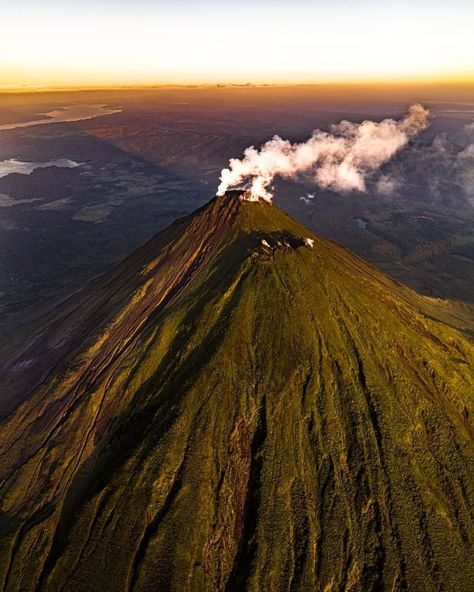 Arenal Costa Rica, Mount Rainier, Volcano, Costa Rica, Natural Landmarks, Travel, Quick Saves, Nature