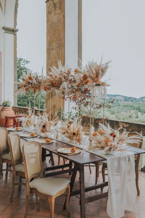 Dried Flower Centerpieces Wedding, Dried Wedding Centerpieces, Dried Floral Centerpieces, Boho Gold Wedding, Lobola Decor, Boho Wedding Bride, Boho Centerpiece, Wedding Top Table, Boho Wedding Centerpieces