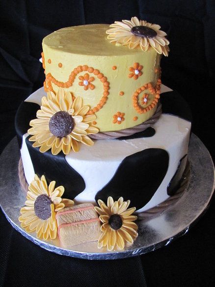 Country Girl Bridal Shower Cake Simple Country Birthday Cakes, Birthday Cake Ideas For Mom, Cake Ideas For Mom, Fondant Cow, Country Birthday Cakes, Cow Print Cakes, Western Birthday Cakes, Cowgirl Birthday Cakes, 21st Birthday Cake For Girls