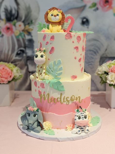 Safari Baby Shower Cake Girl, Pastel Safari Birthday Party, Born Two Be Wild Birthday Girl Cake, Safari Birthday Party Girl, Pink Safari Cake, Two Wild Birthday Cake, Wild Birthday Cake, Animal Party Cake, Pastel Safari