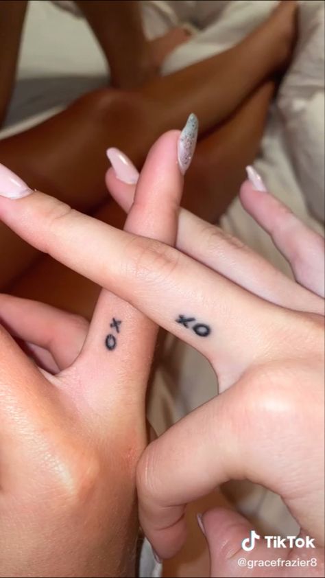 Small Stick And Poke Tattoo Matching, Cute Matching Stick And Pokes, Matching Pinky Tattoos, Matching Stick And Pokes, Small Tattoos Stick And Poke, Finger Stick And Poke, Small Stick And Poke Tattoo, Stick N Poke Tattoos, Small Henna Tattoos