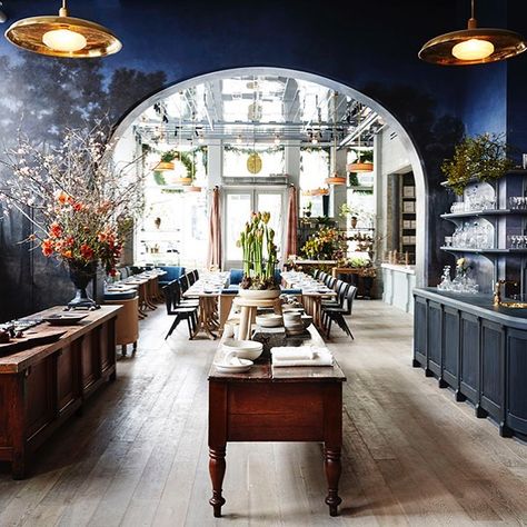 6,709 Likes, 33 Comments - The Cool Hunter (@thecoolhunter_) on Instagram: “Roman and Williams Guild, New York (link in profile) #thecoolhunter” Roman Williams, Bar A Vin, Roman And Williams, Ace Hotel, French Restaurants, Restaurant New York, White Christmas Decor, Design Seeds, Intelligent Design