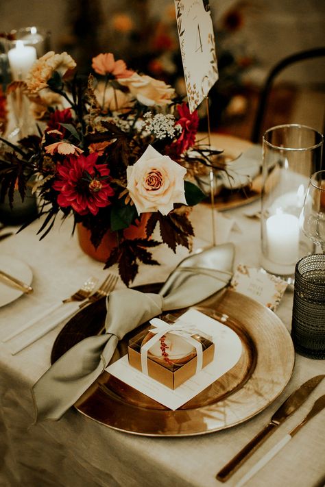 Terracotta And Burgundy Wedding, Terracotta And Burgundy, Autumn Wedding Ideas, Fall Country Wedding, Interesting Textures, Round Table Decor, Autumnal Wedding, Autumn Weddings, Fall Country