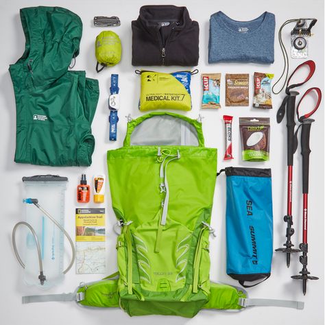 Hiking Day Pack, Climbing Outfits, Hiking Outfit Fall, Summer Hiking, Hiking Essentials, Hiking Pictures, Ultralight Backpacking, Hiking Outfit Winter, Head Off