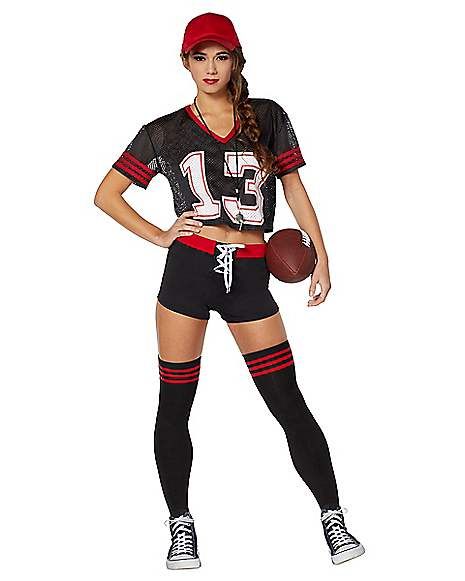 Football Player Halloween Costume, Football Player Halloween, Football Player Costume, Referee Costume, Football Costume, Home Halloween Costumes, Costume Illustration, Football Cheerleaders, Play Outfit