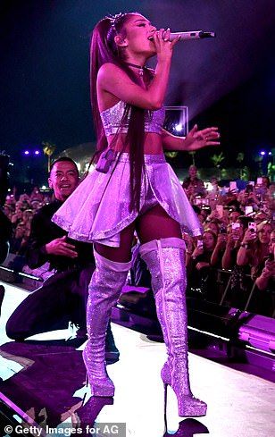 Adriana Grande, Ariana Grande Concert, Ariana Grande Sweetener, Ariana Grande Outfits, Ariana Grande Fans, Ariana Grande Cute, Ariana Grande Style, Ariana Grande Wallpaper, Ariana Grande Photoshoot