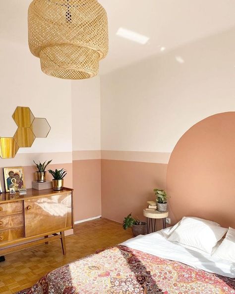 Geometric Wall Paint, Hiasan Bilik Tidur, Room Wall Painting, Accent Wall Paint, Bedroom Wall Designs, Bedroom Wall Paint, Dekorasi Kamar Tidur, Bedroom Wall Colors, Wall Paint Designs