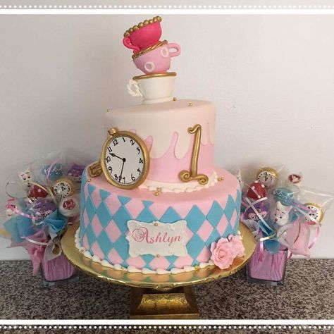 Alice in wonderland cake!                                                                                                                                                                                 Mais Alice In Wonderland First Birthday Cake, Alice In Wonderland Cake Simple, Alice In Onederland Cake, Alice In Wonderland Cake, Birthday Baby Girl, Onederland Party, Wonderland Cake, Cake Table Birthday, Alice In Wonderland Tea Party Birthday