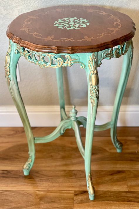 Antique Side Table, Round End Table, Carved Accent Table, French Country Entry way table, Vintage Nightstand, Shabby Chic Bed side table Vintage Table Painting Ideas, Antique Side Table Makeover, French Country Entry, Shabby Chic Cottage French Country, Round Side Table Makeover, Shabby Chic Bed, Craft Booths, Small Round Side Table, Painted End Tables