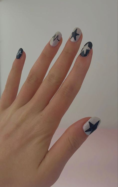 Lany Band Inspired Nails, Artic Monkeys Nail Art, Short Guitar Nails, Arctic Monkeys Nail Art, Artic Monkey Nails, Short Rockstar Nails, Arctic Monkeys Nail, Arctic Monkeys Inspired Nails, Short Nails For Guitar Players