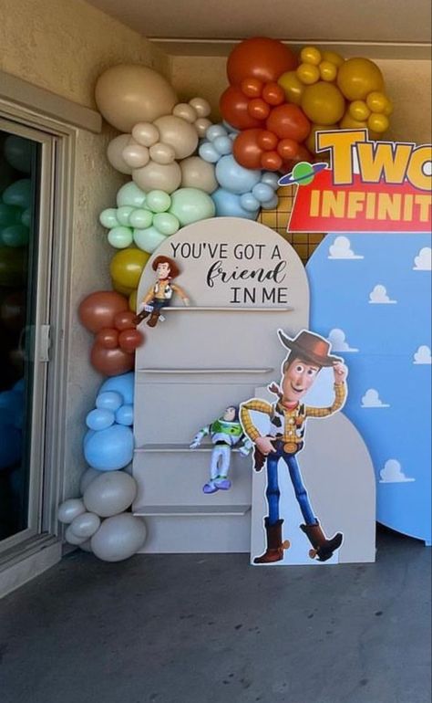 Toy Story Background Party Ideas, Two Infinity And Beyond Backdrop, Toy Story Backdrop Ideas, Toy Story Photoshoot, Toy Story Photo Booth, Toy Story Backdrop, Toy Story Centerpieces, Woody Party, Toy Story Invitations