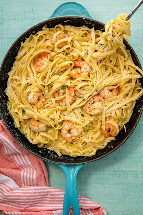 Thanksgiving Recipes Dessert Pies, Pasta And Shrimp, Easy Shrimp Pasta, Shrimp Fettuccine Alfredo, Easy Skillet Dinner, Shrimp Fettuccine, Pasta Recipes Alfredo, Shrimp Alfredo, Healthy Pasta