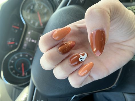 Fall Nail Designs Ghost, Orange Nails With Ghost, Orange Ghost Nails, Matching Halloween Nails, Orange Halloween Nail Designs, Orange Pumpkin Nails, Orange Nails Fall, Ghost Halloween Nails, Halloween Nails Orange