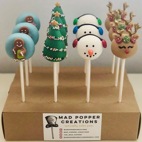 Snowball Cake Pops, Cakepop Christmas Ideas, Christmas Cake Pops Decoration, Cute Christmas Cake Pops, Cake Pops For Christmas, Christmas Theme Cake Pops, Cakepops Christmas Ideas, Cakepop Ideas Decoration, Reindeer Cake Pops