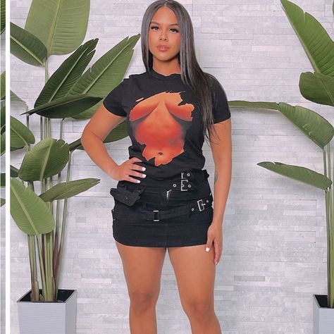 Black Bodied Skirt Set Fitted Black Skirt With Drawstring, Black Skirt For Summer Streetwear, Black Fitted Skirt With Drawstring, Cargo Skirt And Graphic Tee, Fitted Black Skirt With Graphic Print, Black Summer Streetwear Skirt, Mini Skirt Graphic Tee Outfit Black Women, Skirt Top Set, Body Skirt