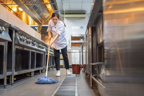 Litmus launches a Hygiene and Cleaning Checklist for commercial kitchens - Litmus Partnership Kitchen In Restaurant, Restaurant Cleaning, Car Rental Company, Cleaning Companies, Hygienic Food, Floor Cleaning, Commercial Cleaning, Reduce Food Waste, Restaurant Kitchen