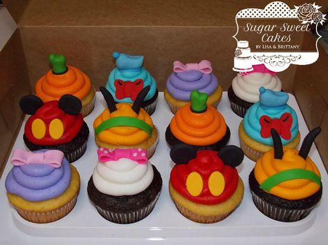 Mickey & Friends Cupcakes - Cake by Sugar Sweet Cakes Water Cupcakes, Friends Cupcakes, Cupcakes Minnie Mouse, Mickey Mouse Clubhouse Cake, Mickey First Birthday, Mickey 1st Birthdays, Mickey Mouse Birthday Cake, Mouse Cupcakes, Twodles Birthday