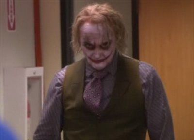 The Office - Creed Bratton as the Joker. Creed Bratton The Office, Creed The Office, Dwight K Schrute, Creed Bratton, Assassins Creed Memes, The Office Dwight, Aaliyah Pictures, The Office Show, Office Icon