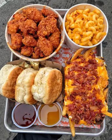 Chicken And Macaroni, Different Types Of Food, Food Drinks Dessert, Food Goals, Food Obsession, Types Of Food, Interesting Food Recipes, Pretty Food, Food Cravings