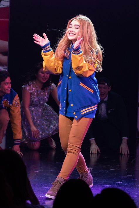 Sabrina Carpenter Cady Heron, Cady Heron Musical, Cady Heron Outfits, Cady Mean Girl, Mean Girls Broadway, Mean Girls Aesthetic, Cady Heron, Dream Roles, Theater Kid