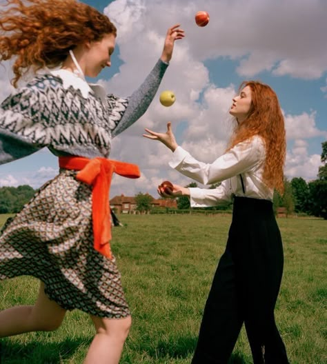 Field Of Dreams, Vogue India, Fashion Photography Inspiration, Vogue Japan, Photoshoot Concept, Foto Art, Fashion Photography Editorial, Ladies Of London, 인물 사진