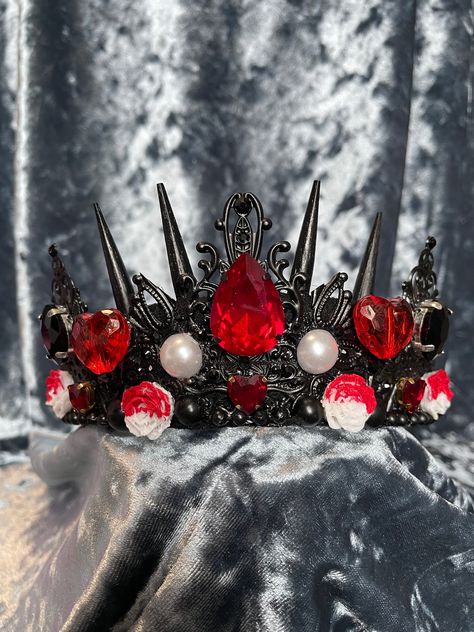 Persephone Crown, Fantasy Crowns, Fantasy Crown, Goddess Crown, Mood Board Design, Tiaras And Crowns, Senior Year, Mood Boards, Tiara