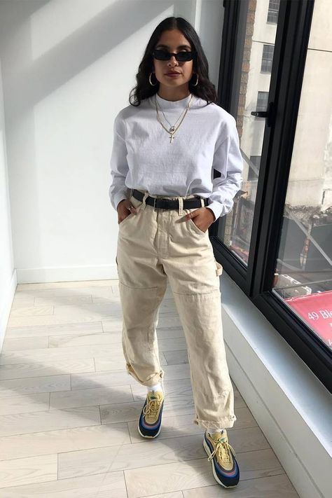 Utility Pants Outfit, Cargo Pants Outfit Men, Cargo Pants Outfits, Pants Outfit Men, Cargo Pants Outfit, Beige Outfit, Green Cargo Pants, Cargo Pants Women, Looks Style