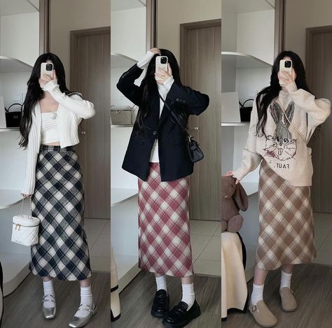 Plaid Long Skirt Outfit, Sawako Fashion, Plaid Midi Skirt Outfit, Long Plaid Skirt Outfit, Green Maxi Skirt Outfit, Checkered Skirt Outfit, Plaid Long Skirt, Ae Outfits, Skirt Outfits Korean