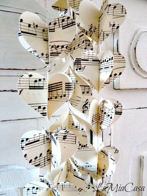 Music Themed Nursery, Music Party Decorations, Music Theme Birthday, Vintage Valentines Decorations, Music Themed Parties, Music Themed Wedding, Flower Confetti, Diy Vintage Decor, Music Crafts