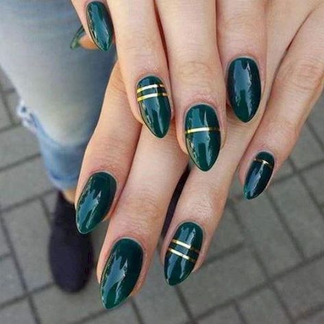 18 Green Manicures - Add some flair with gold striping tape. #”nailart” #naildiy Gel Powder Nails, Gold Manicure, Emerald Nails, Gel Pedicure, Dark Green Nails, Green Nail Art, Green Nail Designs, Latest Nail Art, Super Nails