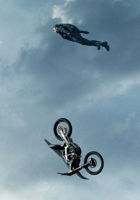 Mission Impossible, Tom Cruise, Bike