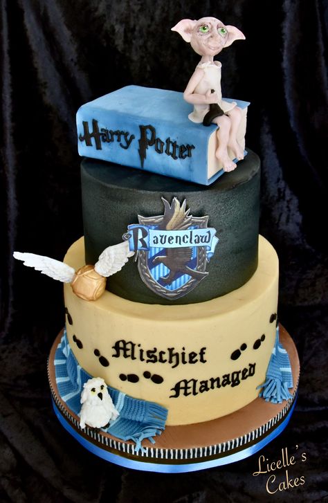 Harry Potter Ravenclaw cake. Buttercream cake with fondant and edible print decorations. The book is fondant covered styrofoam to give Dobbie a safe perch. Harry Potter Ravenclaw Cake, Ravenclaw Snacks, Harry Potter Cake Ravenclaw, Ravenclaw Birthday Cake, Tortas Buttercream, Harry Potter Themed Food, Harry Potter Desserts, Harry Potter Snacks, Harry Potter Theme Birthday