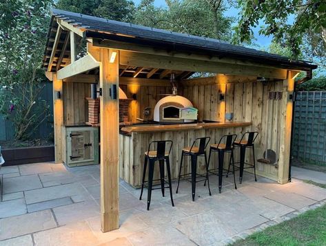 Outdoor Kitchen Added To House, Gazebo With Bbq Area, Backyard Smoker Ideas, Outdoor Bar Under Gazebo, Uk Outdoor Kitchen, Barbecue Design Outdoor, Covered Bbq Area Ideas Outdoor, Gazebo Bar Ideas, Pizza Oven Area