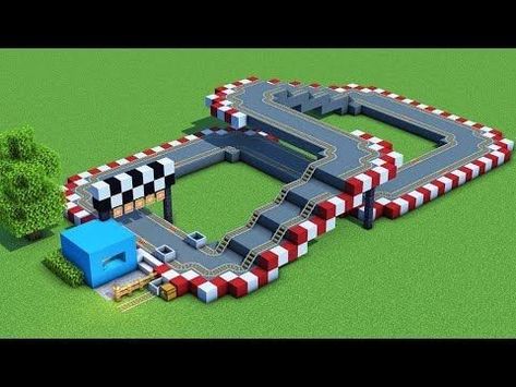 Cute Minecraft Park Ideas, Mc Builds Cute, Games To Build In Minecraft, Minecraft Park Build, Theme Park Minecraft Ideas, Minecraft Theme Park Builds, Minecraft Race Track, Minecraft Carnival Games, Minecraft Waterpark Ideas