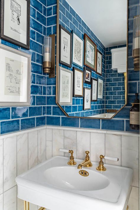 Another colour friendly home by Barlow & Barlow London Photo Ideas, London Townhouse, Townhouse Designs, Bathroom Design Inspiration, Studio Kitchen, Art Deco Home, Patio Interior, Cinema Room, Blue Rooms