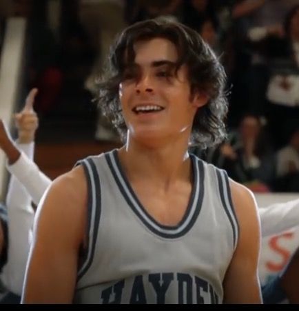 Zac Efron 17 Again Curly Hair, Zac Efron 2000s, Tait Blum, Zac Efron 17 Again, Zach Efron, 17 Again, Kelly Oubre, Troy Bolton, Eric Christian Olsen