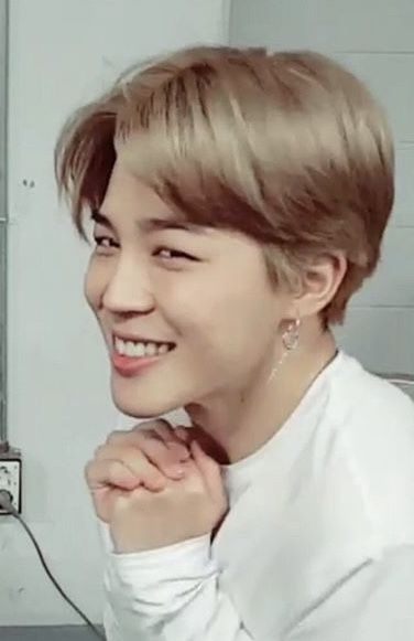 Jimin reaction bts Jimin Funny Face, Foto Langka, Bts Meme Faces, Jimin Funny, Bts Reactions, Funny Face, Memes Kpop, Bts Jimin Funny, Park Jimin Bts