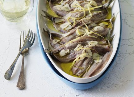 Marinated sardines recipe - 9kitchen Sardines Recipe, Law Carb, Sardine Recipes, White Wine Vinegar, Paleo Gluten Free, Seafood, Gluten Free, Meat, Wine