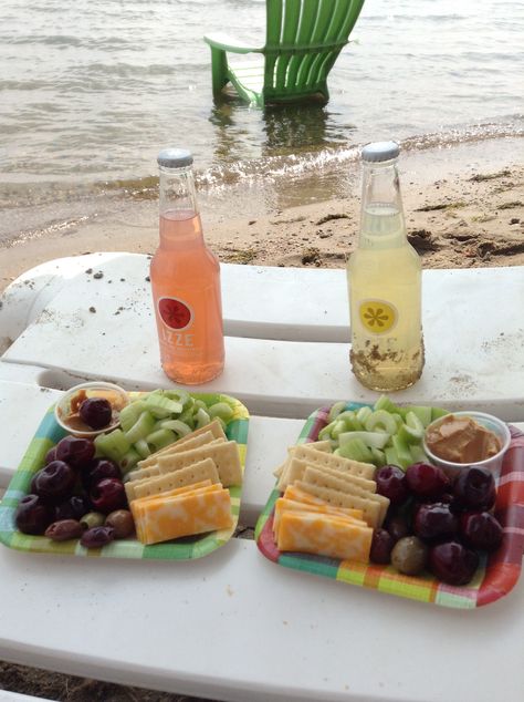 Our typical lunch on our lake vacation 2014. Is there anything better than a snack-y lunch on the beach?! Lunch On The Beach, Lake Vacation, Kids Food, Lunch Break, Kids Meals, Cheese Board, The Beach, Lake, Cheese