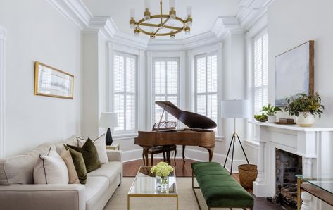 Piano In Bay Window, Grand Piano Dining Room, Grand Piano Room Design, Living Room Grand Piano, Piano Living Room Decor, Piano Bay Window, Piano Room Layout, Living Room With Grand Piano, Grand Piano Living Room