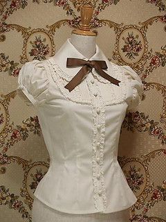 yoked blouse | Flickr - Photo Sharing! Mary Magdalene, Lolita Dress, Mode Vintage, Gothic Lolita, Blouse Vintage, Cotton Blouses, White Blouse, Lolita Fashion, Bow Tie