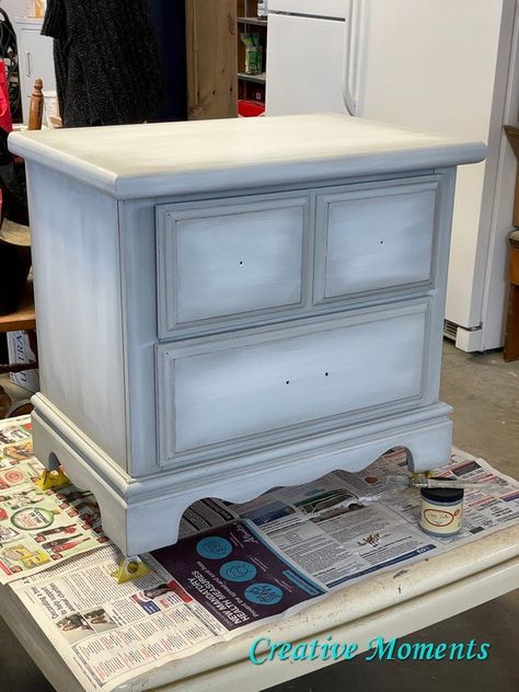 Decorate your bedroom on a budget with this cute nightstand upcycle idea. We are in love with this painted furniture flip before and after. Night Stand Color Ideas, 80s Nightstand, Chalk Paint Nightstand Ideas, Painting Nightstand Ideas, Old Night Stand Makeover, Nightstand Upcycle, Painted Nightstand Ideas, Nightstand Makeover Diy, White Washed Nightstand