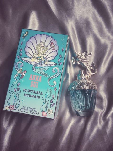 Anna Sui Aesthetic, Siren Moodboard, Anna Sui Perfume Aesthetic, Siren Perfume, Anna Sui Perfume, Fairycore Perfume, Anna Sui Makeup, Anna Sui Makeup Packaging, Anna Sui Fantasia